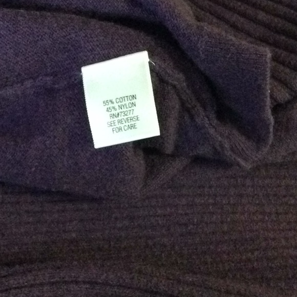 Pretty purple sweater - Picture 8 of 8